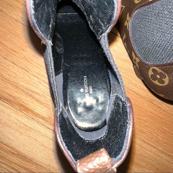 LOUIS VUITTON MONOGRAM REVIVAL ANKLE BOOTIES - Picture 9 of 11